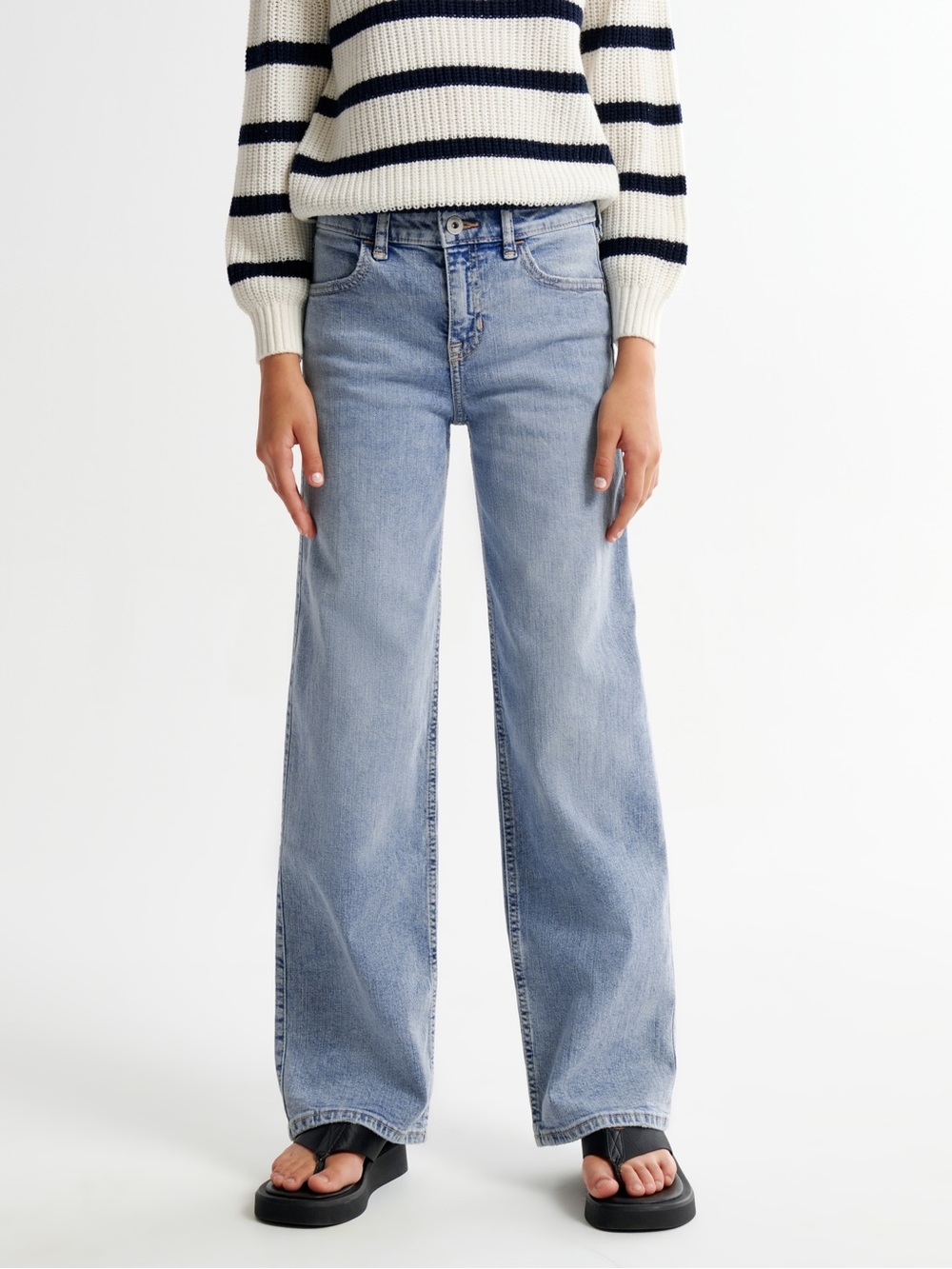 NWT abercrombie kids Wide-Leg Jeans, Size 11/12 Regular